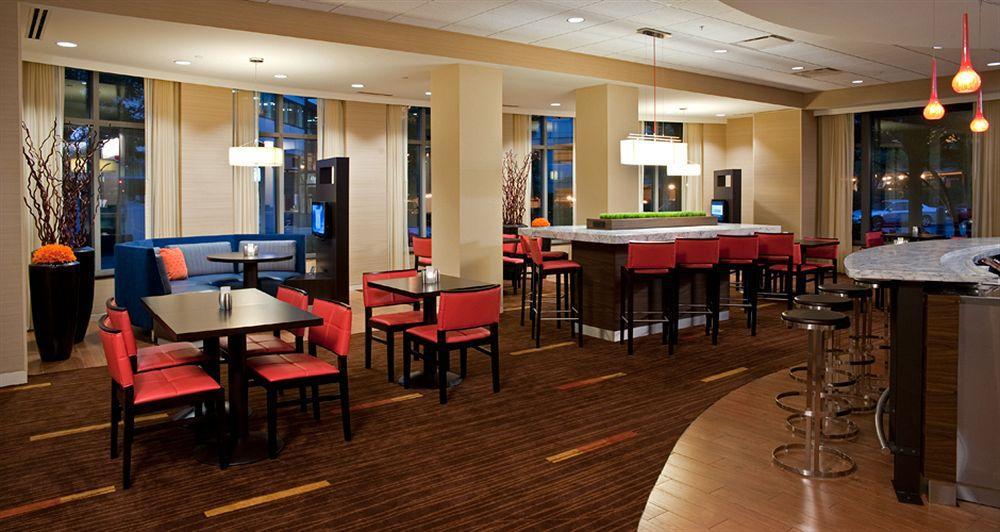 Hotel Courtyard Grand Rapids Downtown Extérieur photo