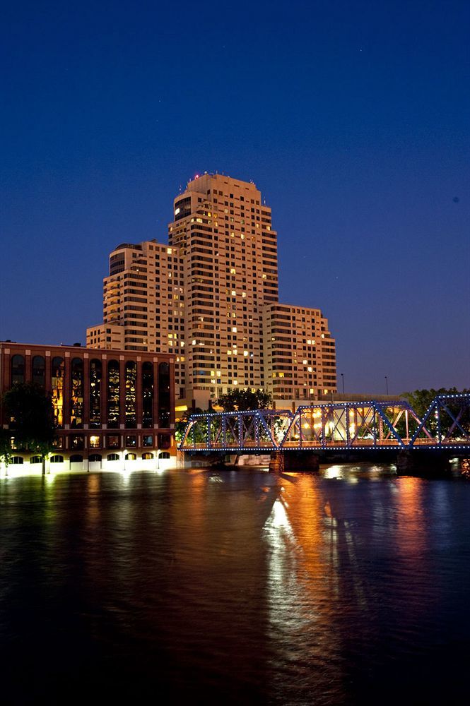 Hotel Courtyard Grand Rapids Downtown Extérieur photo
