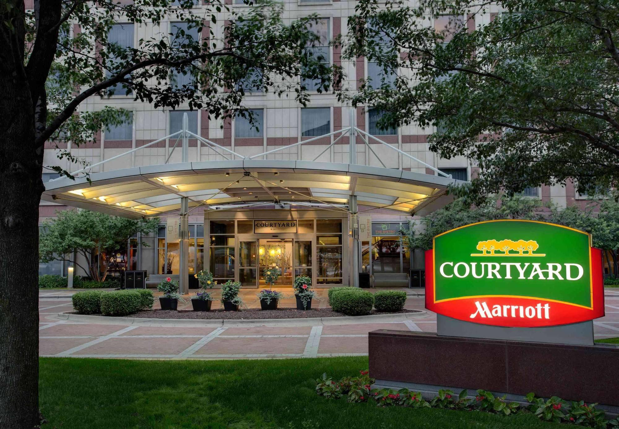 Hotel Courtyard Grand Rapids Downtown Extérieur photo